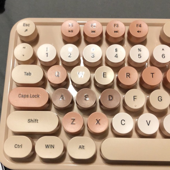 MOFII Wireless Keyboard and Mouse Combo - Picture 7 of 14